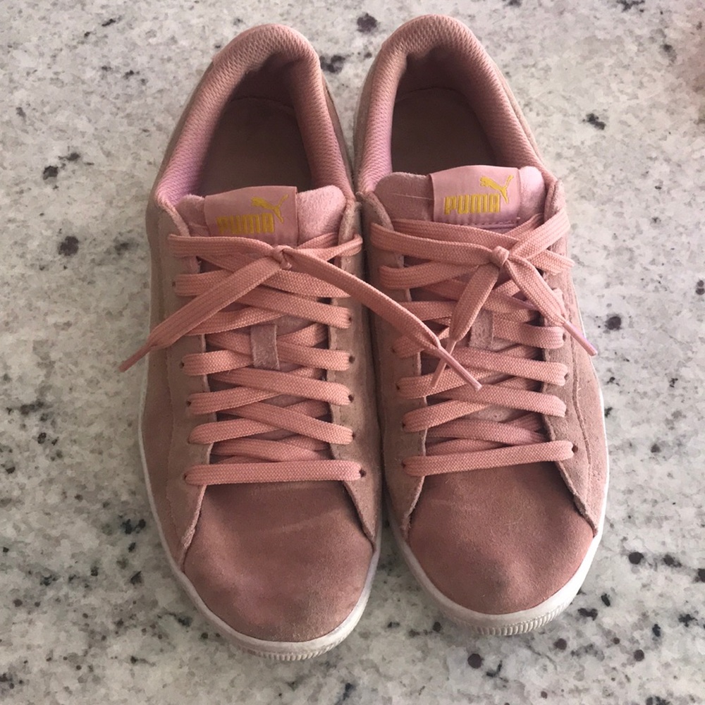 Puma Sneakers